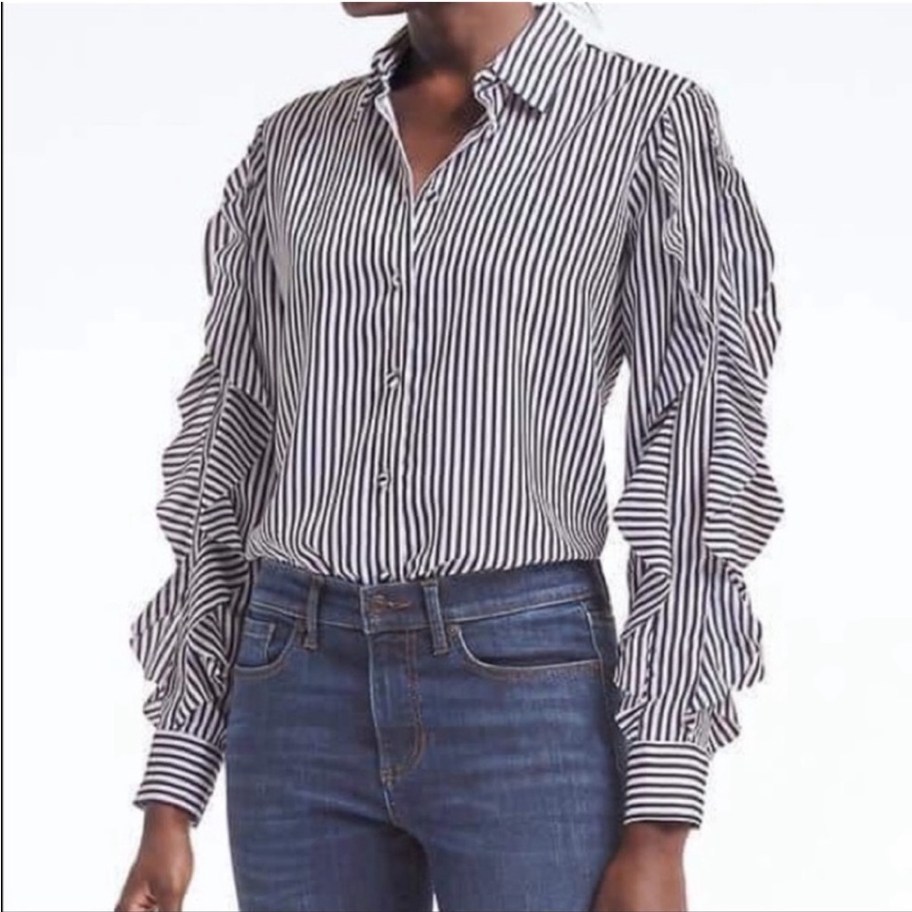 So cute!! 😍😍 Banana Republic Dillon Cascade Ruffle-Sleeve Shirt size small